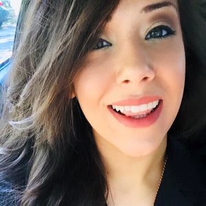 Meet your Posher, Lauren